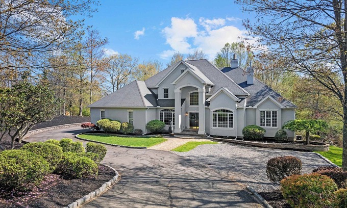 Lake Harmony Casa | Luxe,Sleeps20,Bar&Lounge,Karaoke,HotTub,GameRoom