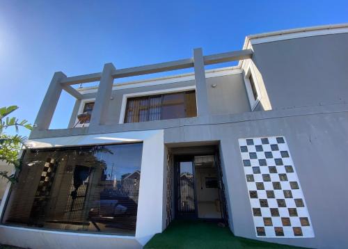 Parow North Casa | Luxe Stay in Parow North