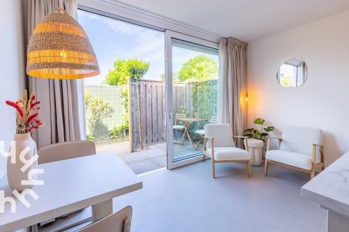 Domburg Apartamento | Luxe Tinyhouse Domburg, midden in het centrum en toch rustig gelegen
