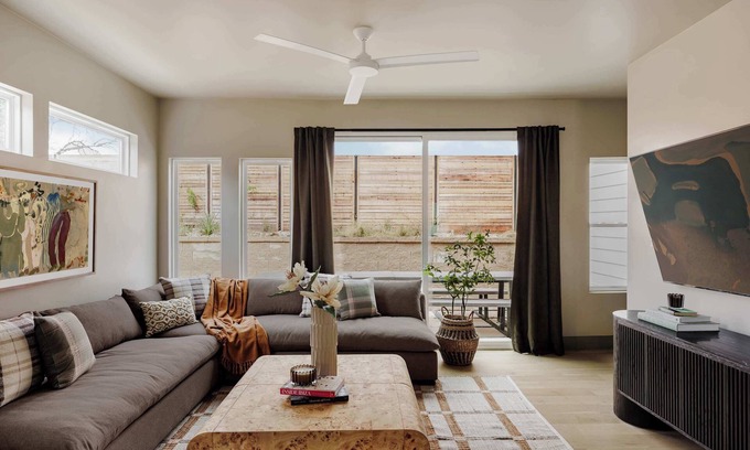 East MLK Casa | Luxe Two-Story Austin Retreat | Hot Tub