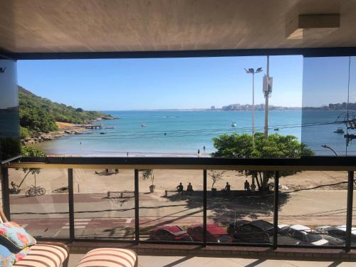 Praia do Morro Apartamento | Luxo e conforto à beira-mar em canto nobre da praia