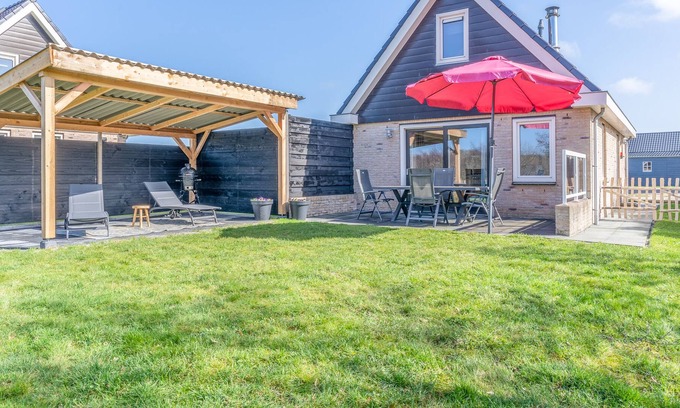 Den Burg Otro | Luxuriöses 4-personen-ferienhaus mit Zwei Bädern am Waldrand