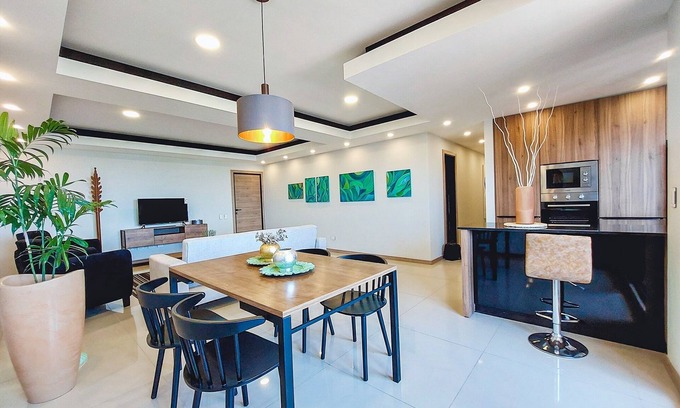 Santa Cruz Apartamento | Luxurious and cozy brand new apartment!