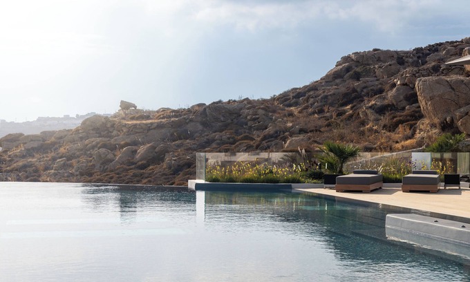 Platis Gialos Villa | Luxurious 10-bedroom Villa Platy in charming Mykonos with WiFi, fitness room