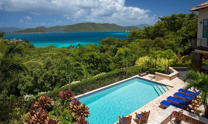 Maho Bay Quarter Casa | Luxurious 11 Peter Bay-walk to the beach-backup power