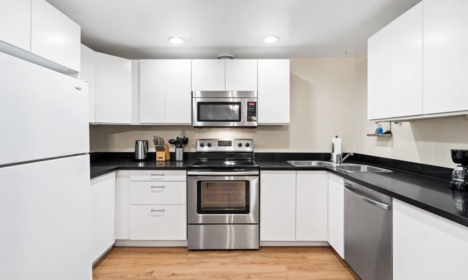 Cuernavaca Condominio | Luxurious 1b/1b Designed For Long Stays In Tech Capital!