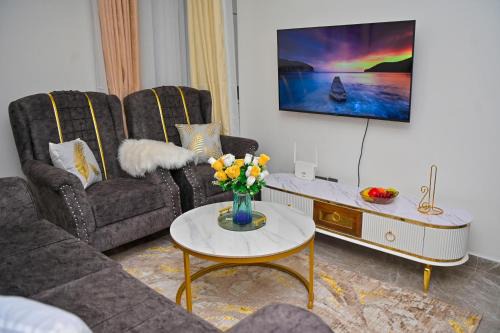 Kilimani Apartamento | Luxurious 1Bedroom in Kilimani, Equipped gym, Serviced lift, Speedy Wifi, Garden Views, Kids play area, Proximity to yaya centre shopping malls, restaurants and bars