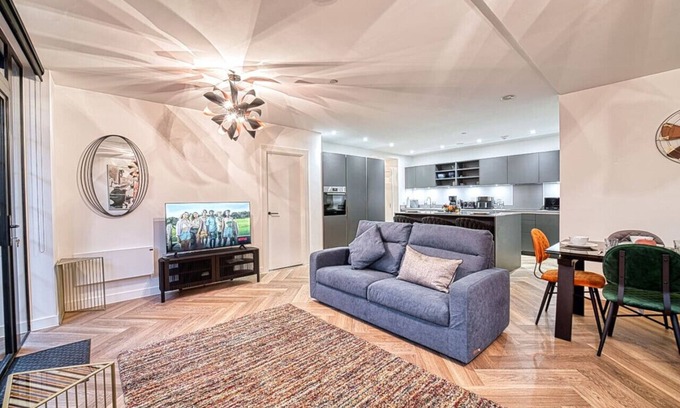 Convention Quarter Apartamento | Luxurious 3-Bedroom Apartment