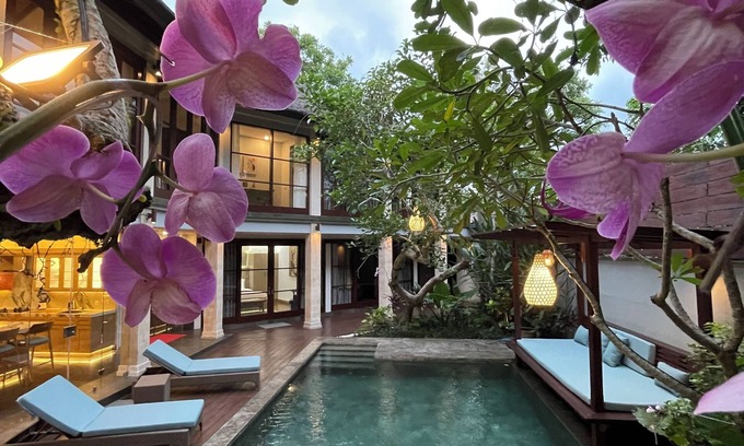 Jimbaran Bay Casa | Luxurious 3-bedroom Cherida Villa in Gending Kedis Jimbaran Beach, Bali