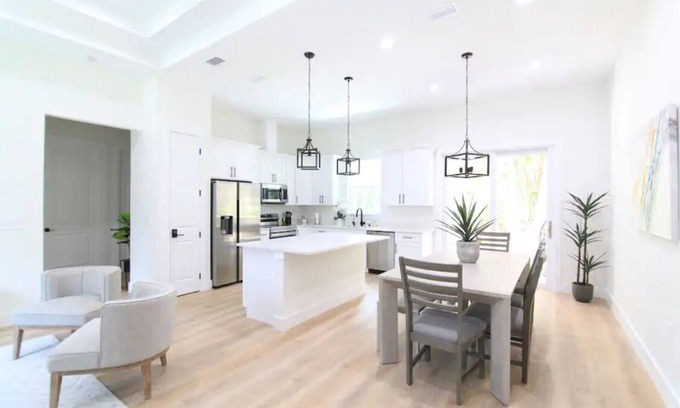 North Port Casa | Luxurious 3 bedroom home