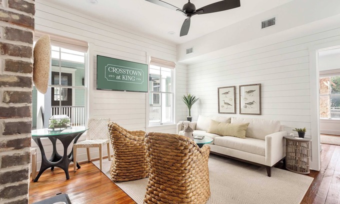 Westside Casa | Luxurious 4BR Downtown Home - Walkable!