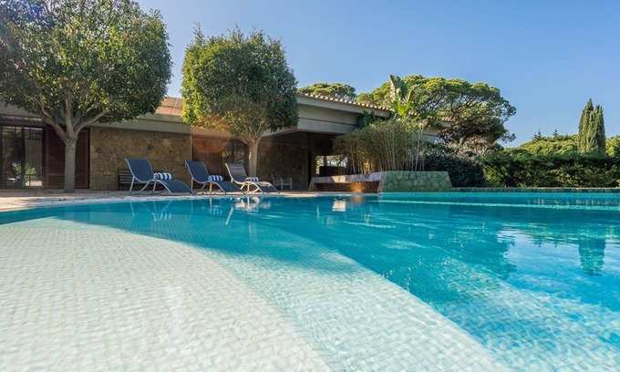 Vilamoura Villa | Luxurious 5-Bedroom Villa in Vilamoura | Villa Adelaide | Games Room | Ideal for Family Getaways