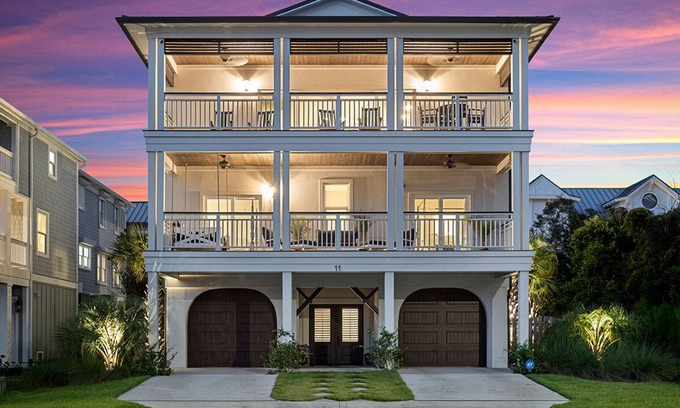 Wrightsville Beach Casa | Luxurious 5br/5.5ba home w/ocean views, elevator, only steps to the beach!