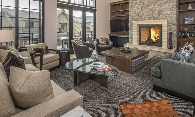 Big Sky Casa | Luxurious 5BR Home! Private Patio with Hot Tub! Walk to Town Center! 15 Min Driv