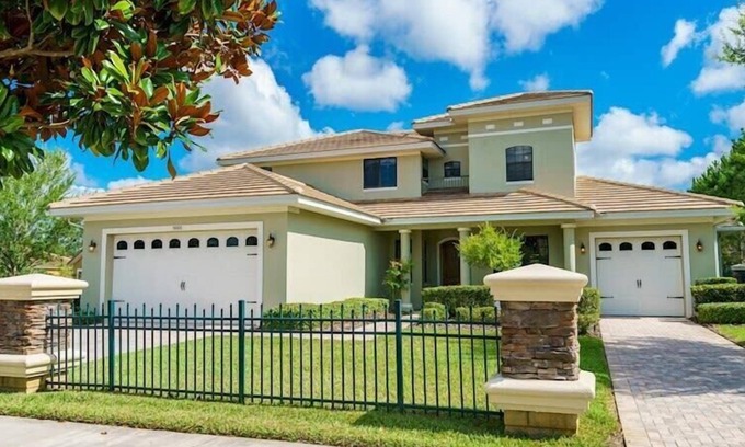Calabria Casa | Luxurious 5BR Villa Your Disney Getaway