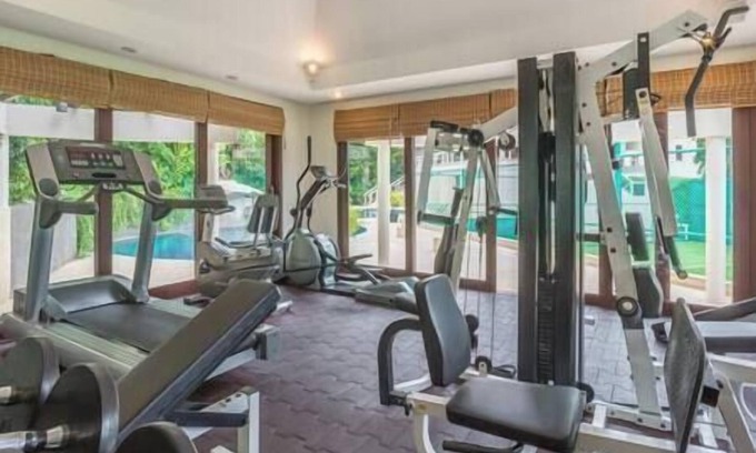 Kata Villa | Luxurious 7-bedroom villa with AC and fitness room in enchanting Phuket