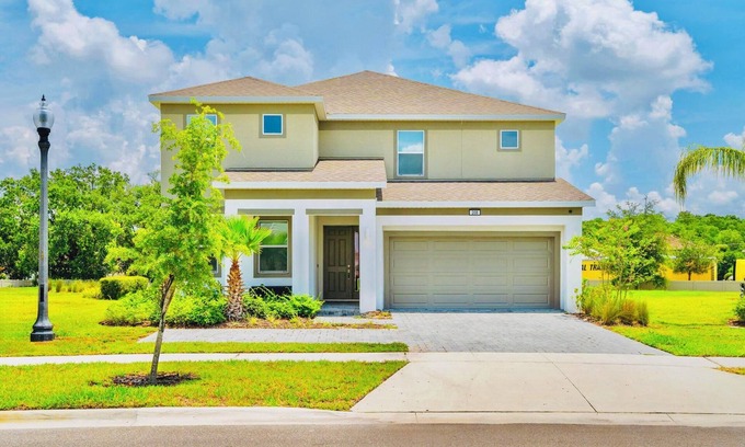 Historic Downtown Kissimmee Casa | Luxurious 8BR Bella Vida Villa - Private Pool & Resort Amenities