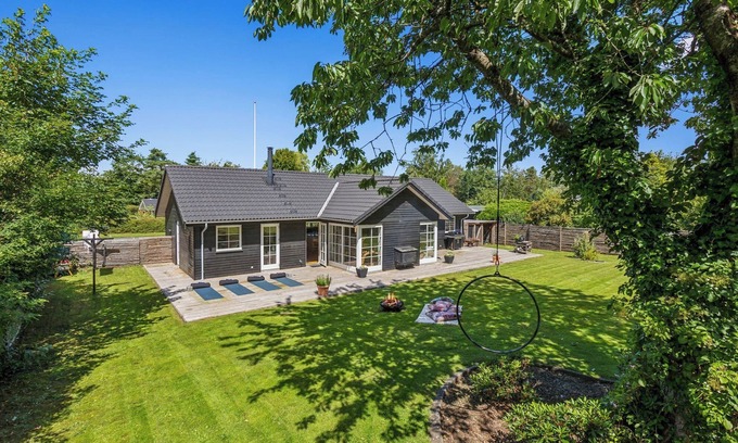 Rageleje Casa | Luxurious and idyllic summer house – 134 m²