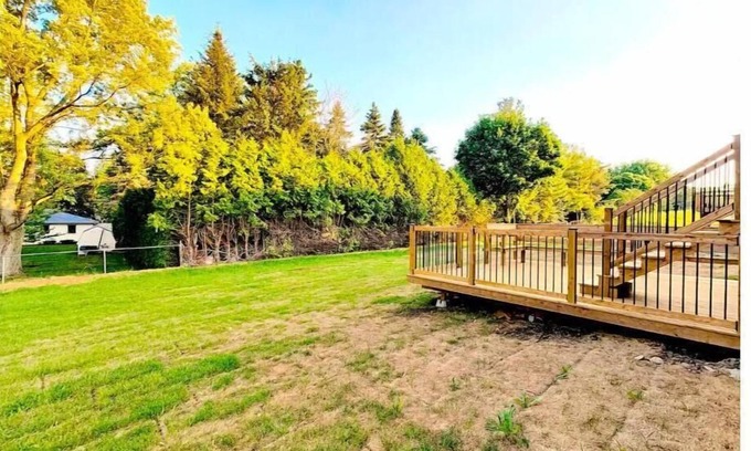 Ilderton Casa | Luxurious and Spacious Home