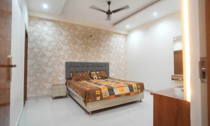 Varanasi Apartamento | Luxurious Apartment - 2 bedrooms