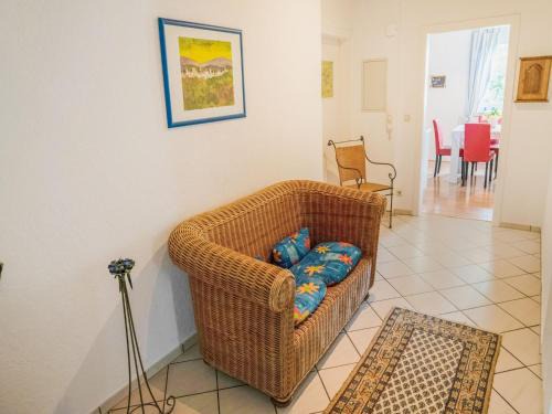 Ortsmitte Apartamento | Luxurious Apartment in Medebach near public pool