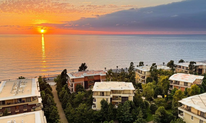 Ozurgeti Complejo | Luxurious Apartments Near Batumi! Enjoy multiple pools, aqua park, restaurants.