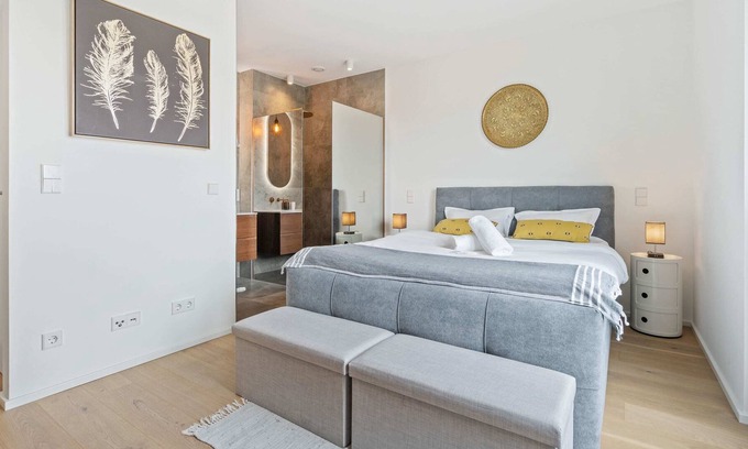 Sanem Apartamento | Luxurious Apt in Historic District Belval ID190