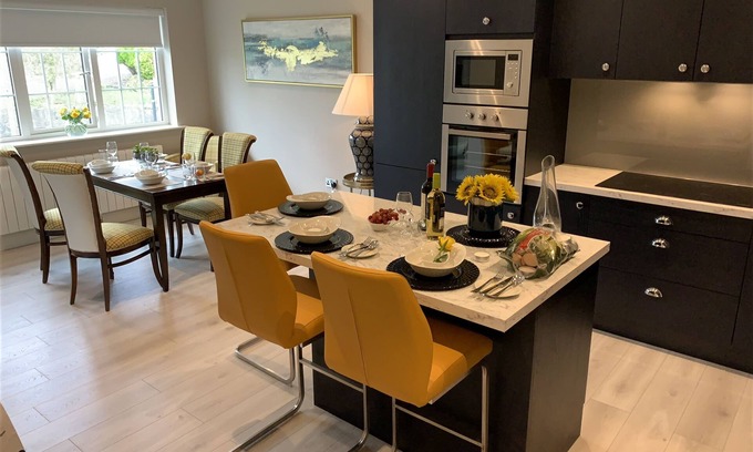 Killarney Apartamento | Luxurious Balcony Apartment Killarney Town Centre