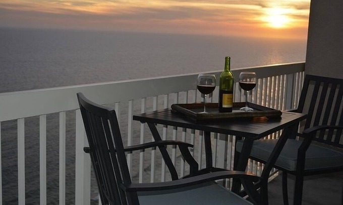 Miramar Beach Condominio | LUJOSO ATICO FRENTE AL MAR! * Cama King con 2 baños! + ¡SERVICIO GRATUITO DE PLAYA!