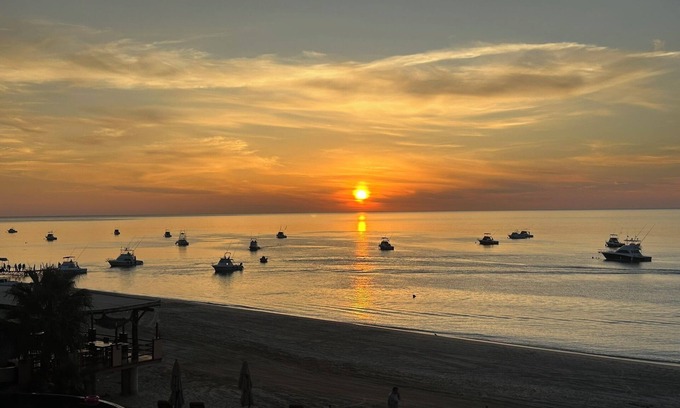 Los Barriles Condominio | Luxurious Beachfront Villa with Stunning Sea Views, Modern Amenities -New Owners