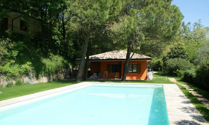 Garda Casa | Lujoso Bungalow en Garda con Piscina