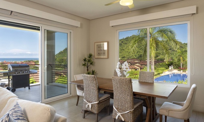 Herradura Condominio | Luxurious Condo: Los Sueños Miramar 3 bedroom