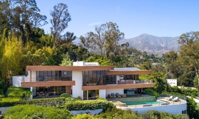 Eucalyptus Hill Casa | Luxurious Contemporary Home with Spectacular Views