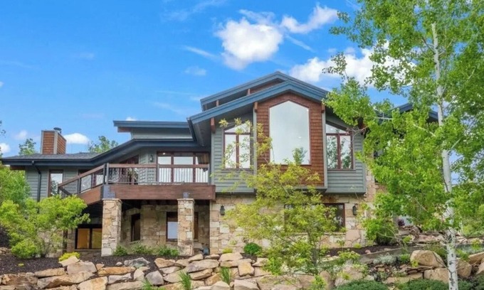 Deer Valley Villa | Luxurious Deer Valley Villa: Private Shuttle to Slopes & Breathtaking Views