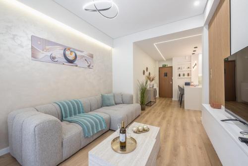Agios Panteleimonas Apartamento | Luxurious, Equipped, MetroFacing Flat in Athens