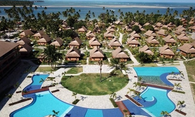 Praia dos Carneiros Apartamento | Luxurious flat next to the chapel in Carneiros