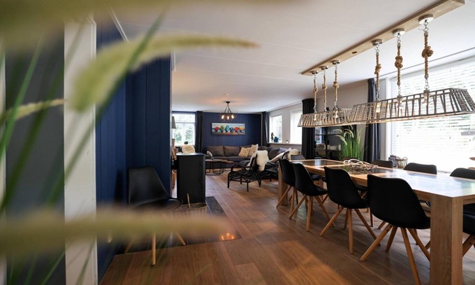 Sint Maartensvlotbrug Casa | Luxurious group accommodation for 11 people, de Hofstee farm, WLAN