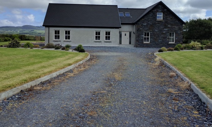Carndonagh Casa | Luxurious home with stunning view of Trawbreaga Bay