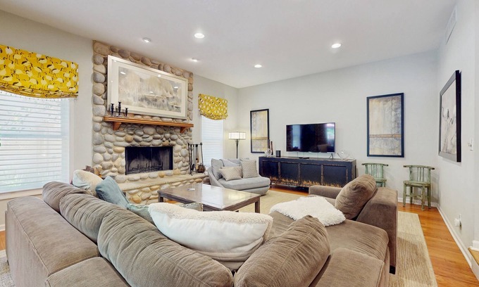 Grand Beach Casa | Luxurious home with private outdoor pool, hot tub, pool table & WiFi