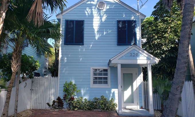 Old Town Casa | ¡El lujoso bloque de casas de la piscina de Key West de Duval y completamente remodelado en 2017!