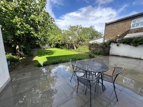 Lewisham Casa | Luxurious Living 4 Bedroom Home