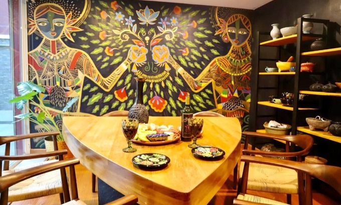 Coyoacan Casa | Luxurious Mid Century Modern folk art home