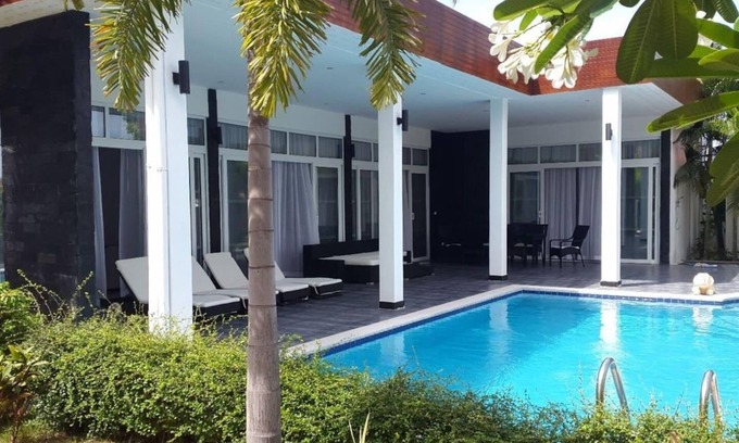 Nong Kae Villa | Villa lujosa y moderna con piscina privada