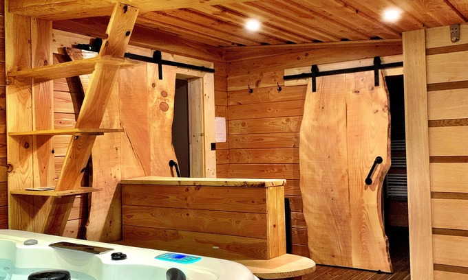 Travexin Chalet De Esquí | Luxurious mountain chalet with jacuzzi and sauna