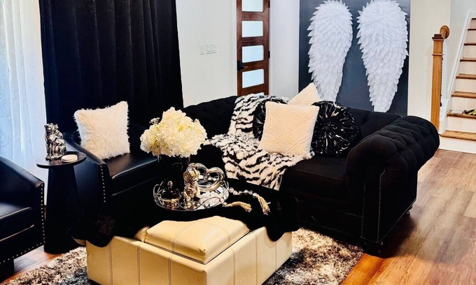 Hidden Valley Casa | Luxurious Newly Renovated Home-King Bdr/Lrg Tub near South End, NoDa & Uptown