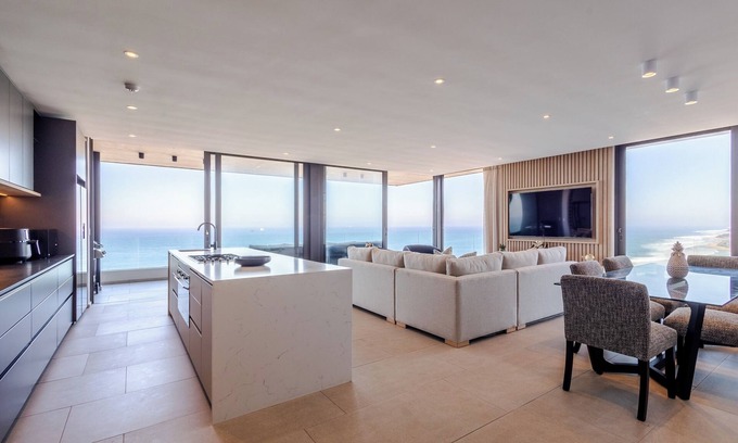 Umdloti Apartamento | Luxurious Penthouse with Breathtaking Ocean Views