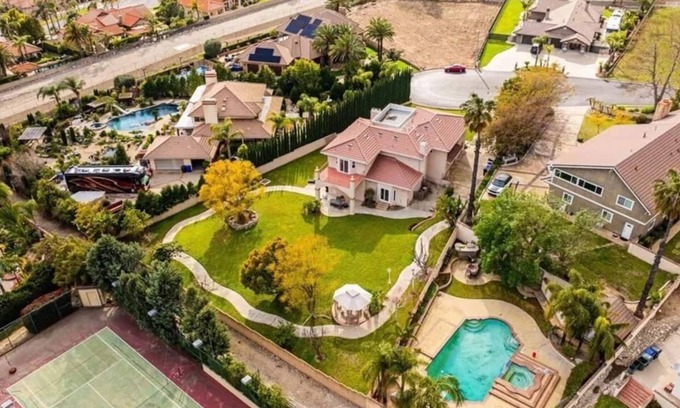 Rancho Cucamonga Casa | Luxurious Rancho Cucamonga Retreat with Private Yard