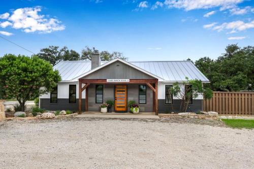 Driftwood Casa | Luxurious Rental with Private Yard and BBQ in Wimberley, Texas