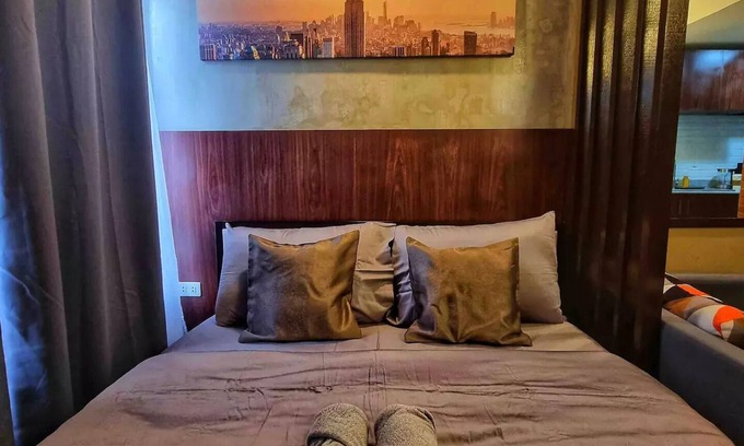 Silang Junction South Casa | Luxurious Romantic Getaway in a stylish Condo