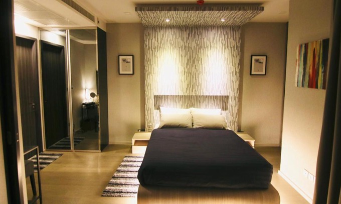 Khlong Toei Nuea Apartamento | Luxurious & Romantic in the Heart of BKK. MRT/BTS!